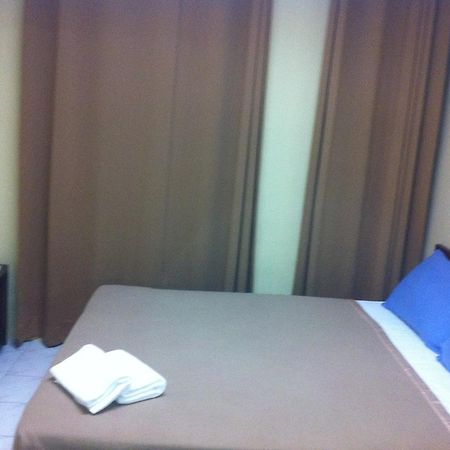 Jr Hotel Sitiawan Esterno foto