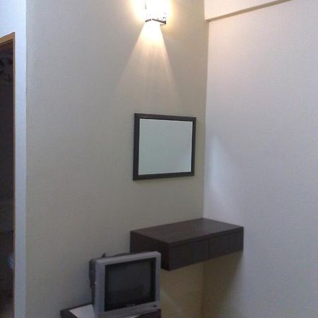Jr Hotel Sitiawan Esterno foto